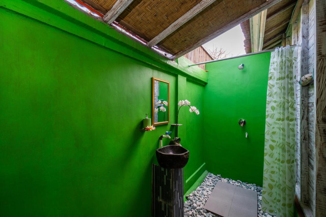 The Green Groves Hostel Lembongan Εξωτερικό φωτογραφία