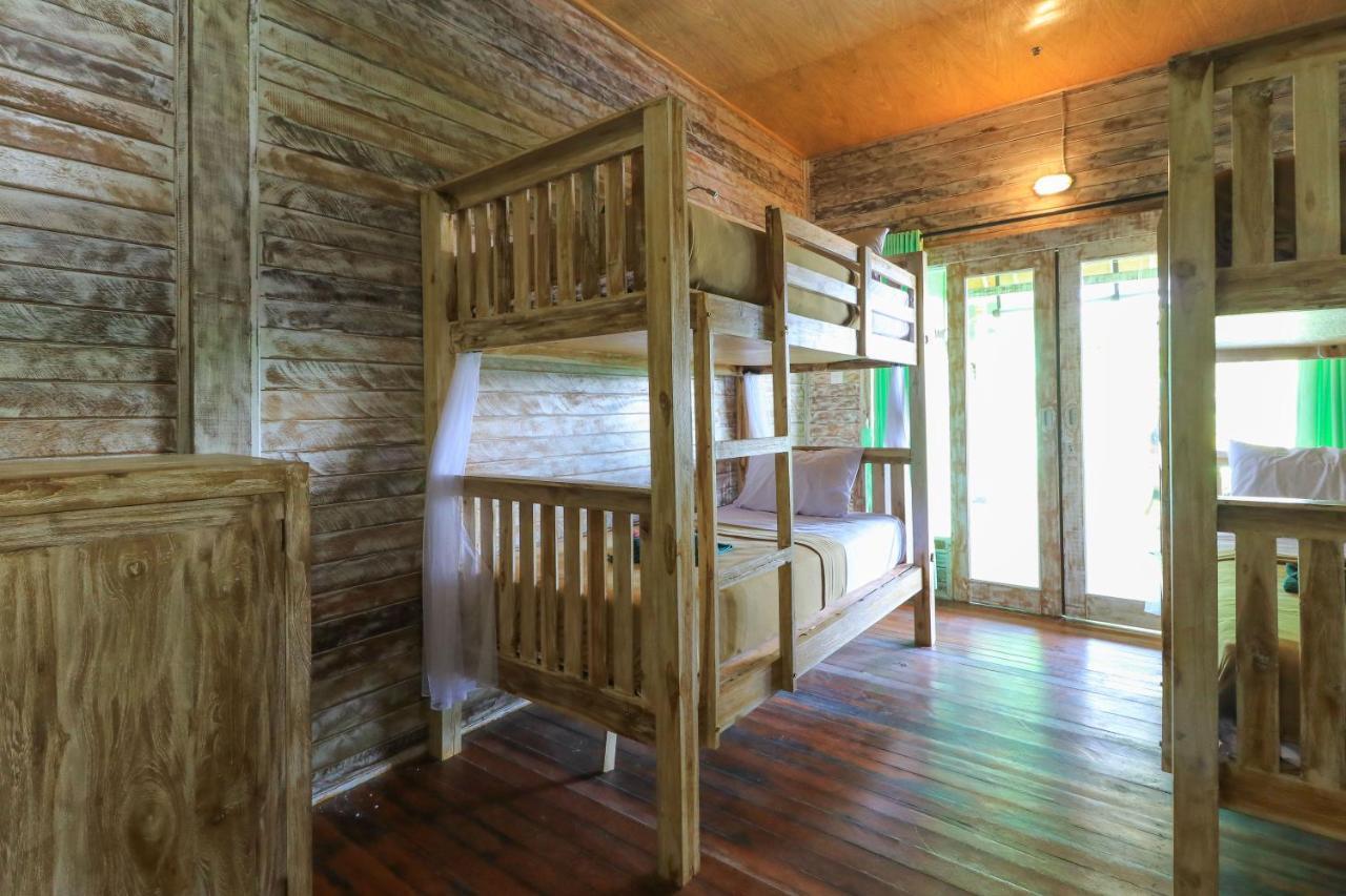 The Green Groves Hostel Lembongan Εξωτερικό φωτογραφία
