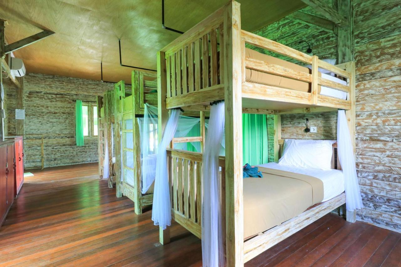 The Green Groves Hostel Lembongan Εξωτερικό φωτογραφία