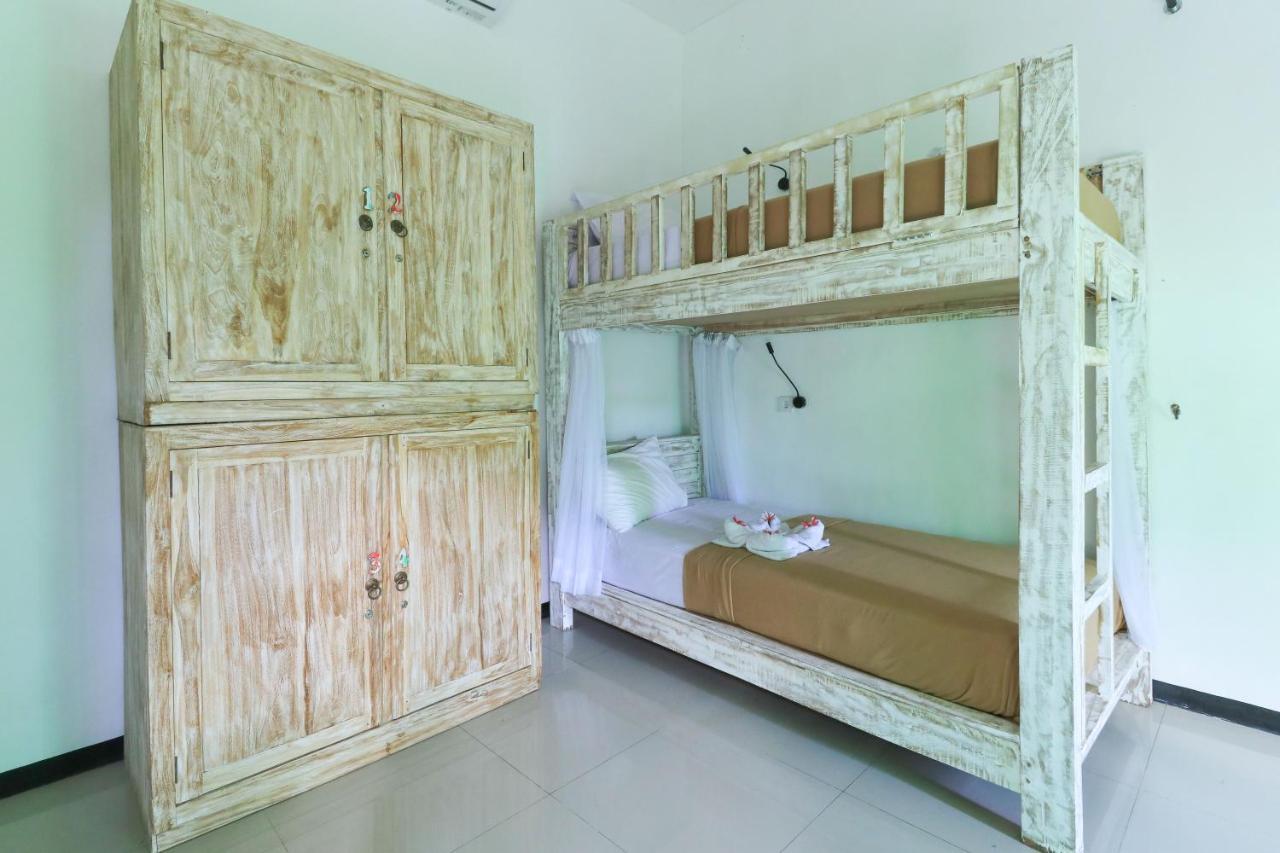 The Green Groves Hostel Lembongan Εξωτερικό φωτογραφία